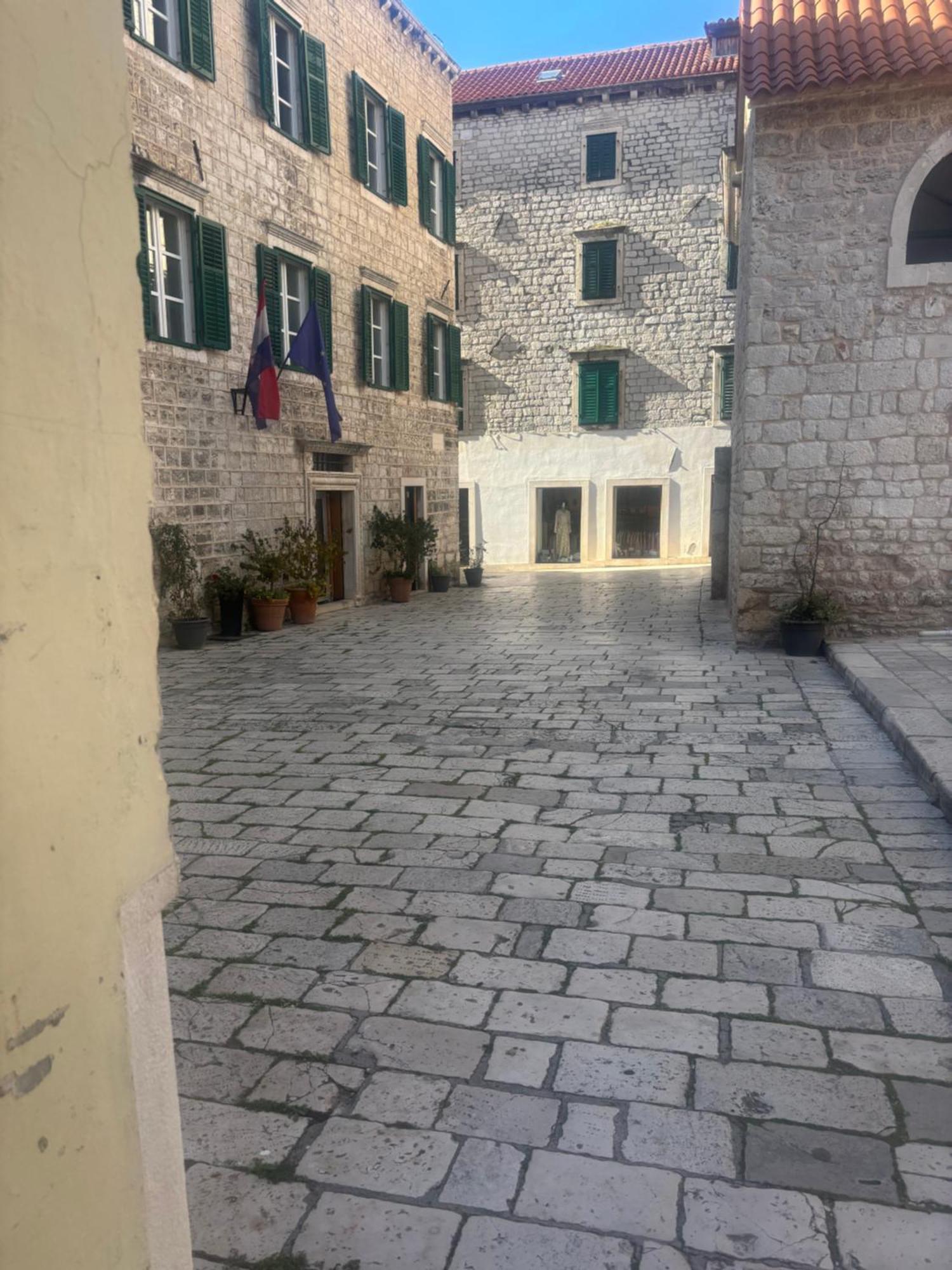 Old Town Apartment Šibenik Eksteriør bilde